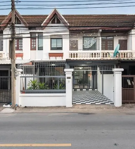 Miq Hk16 - 3br Huai Khwang Mrt With Pool Table Near Jodd Fair Bangkok