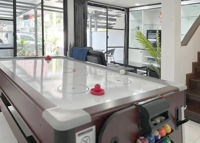 Miq Hk16 - 3br Huai Khwang Mrt With Pool Table Near Jodd Fair Villa Bangkok