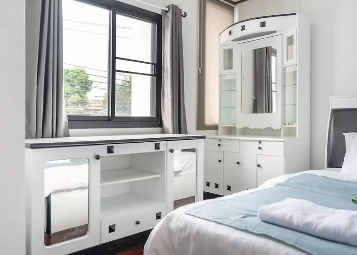 Miq Hk16 - 3br Huai Khwang Mrt With Pool Table Near Jodd Fair