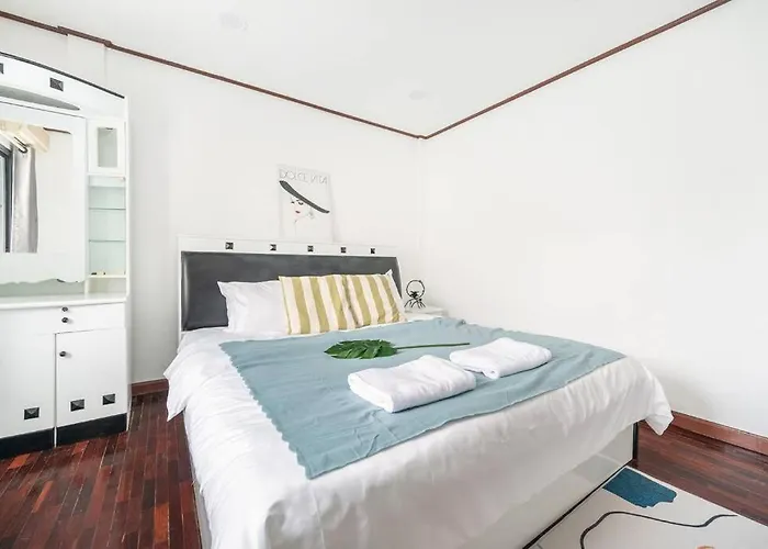 Miq Hk16 - 3br Huai Khwang Mrt With Pool Table Near Jodd Fair Villa Bangkok