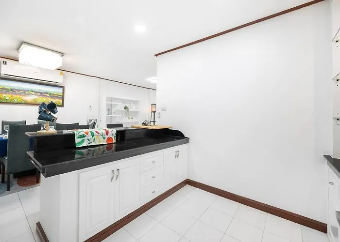 Miq Hk16 - 3br Huai Khwang Mrt With Pool Table Near Jodd Fair *