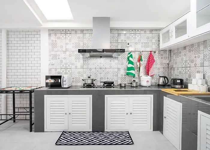 Miq Hk16 - 3br Huai Khwang Mrt With Pool Table Near Jodd Fair Villa *