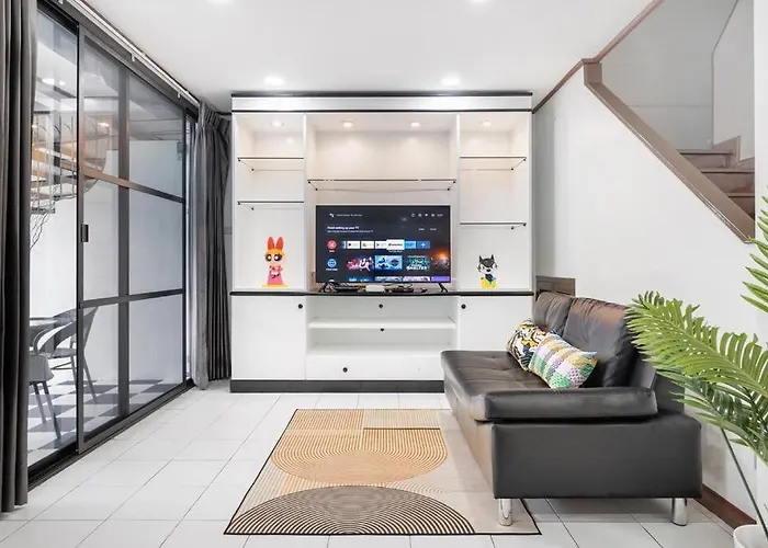 Miq Hk16 - 3br Huai Khwang Mrt With Pool Table Near Jodd Fair Villa *